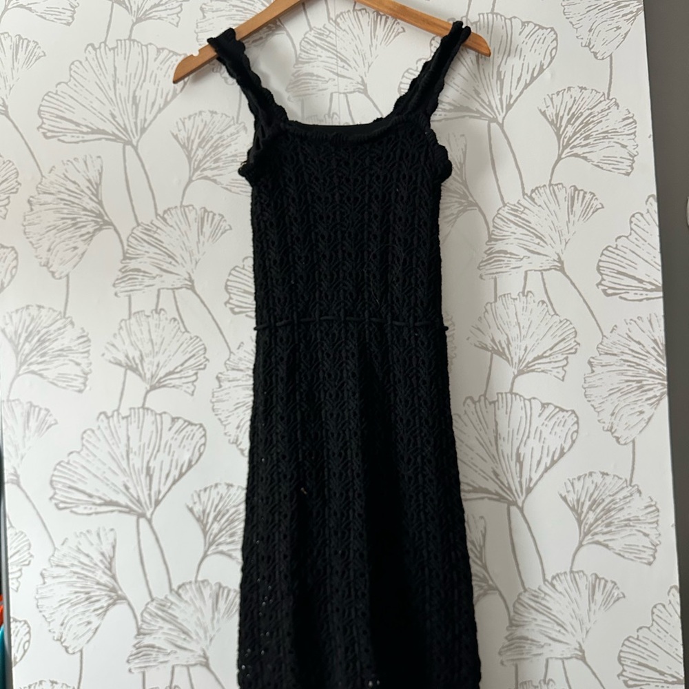 Elegant Black Sleeveless Dress